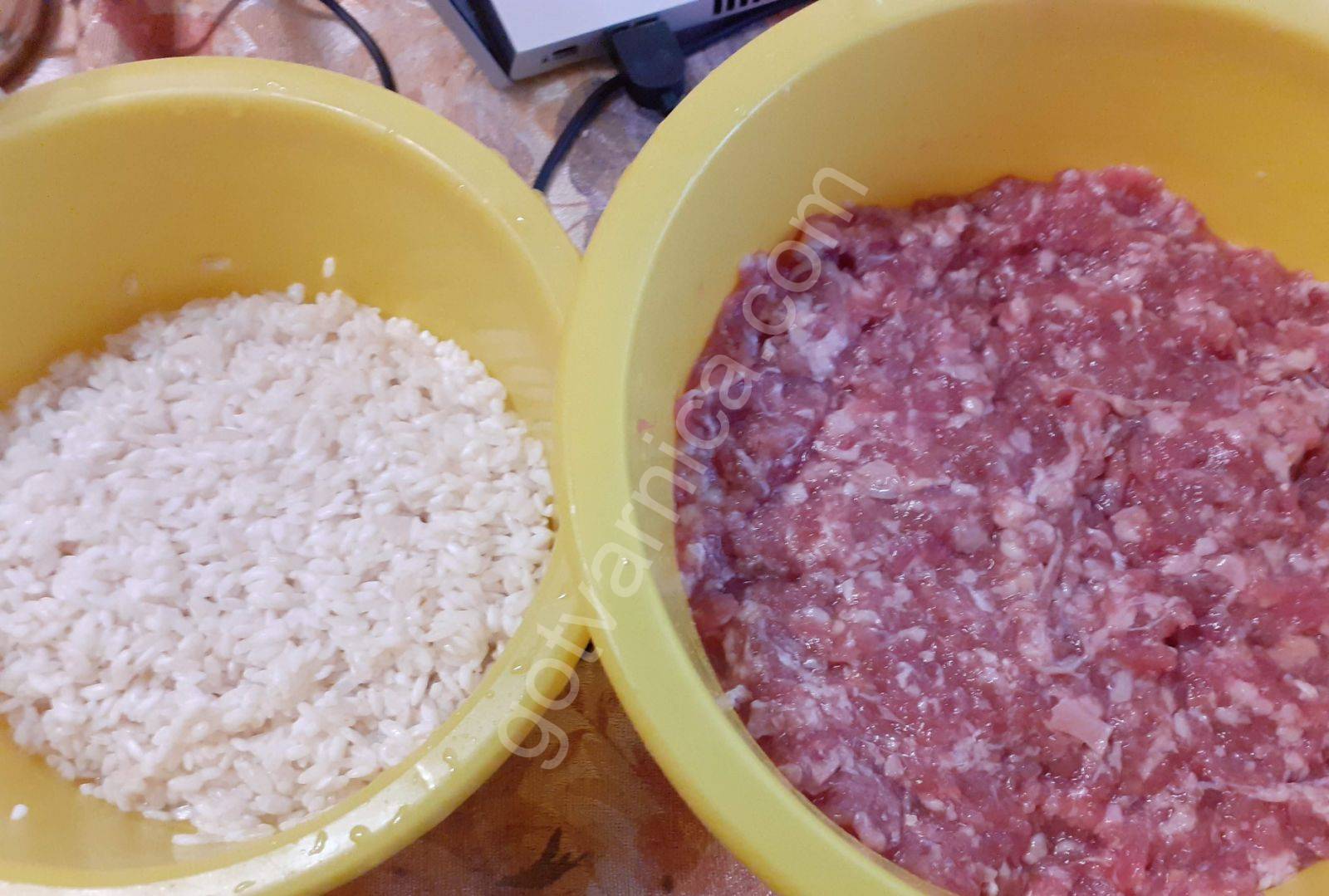 Лозови сармички с кайма и ориз 02