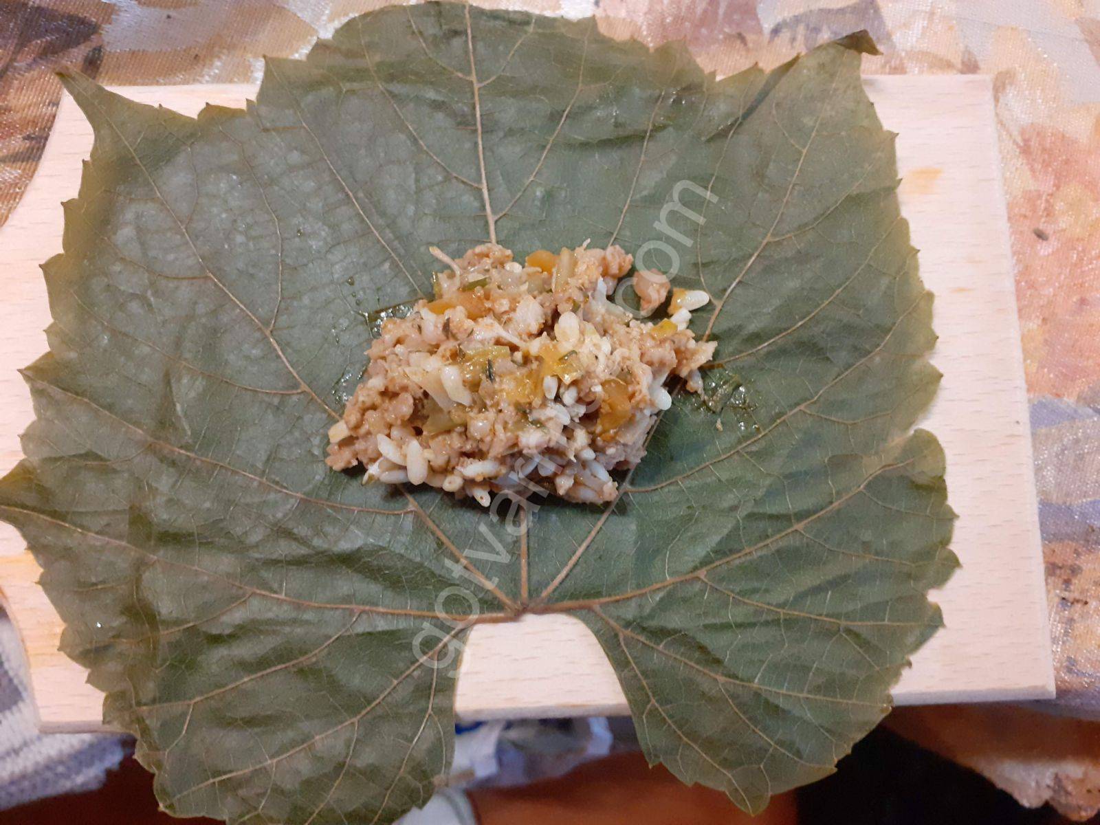 Лозови сармички с кайма и ориз 06